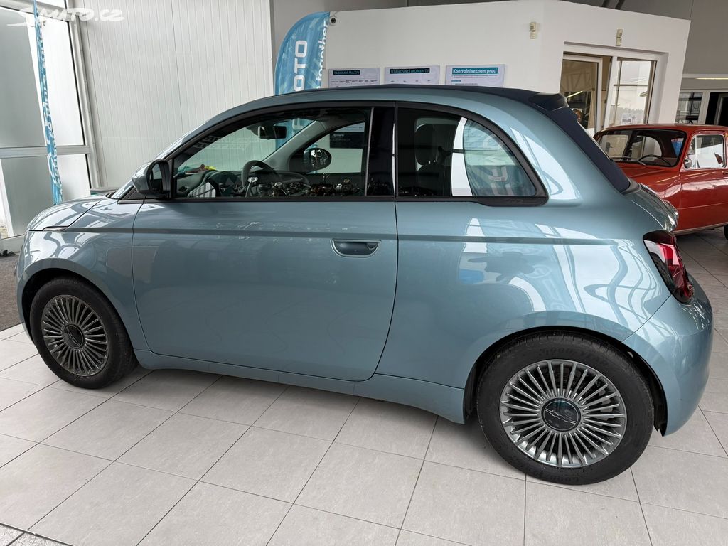 Fiat 500E, Cabrio 43 kWh 118k 1.maj. DPH