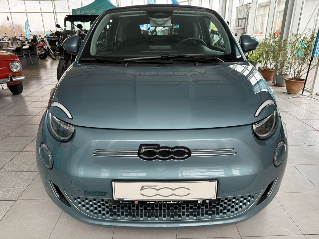 Fiat 500E, Cabrio 43 kWh 118k 1.maj. DPH