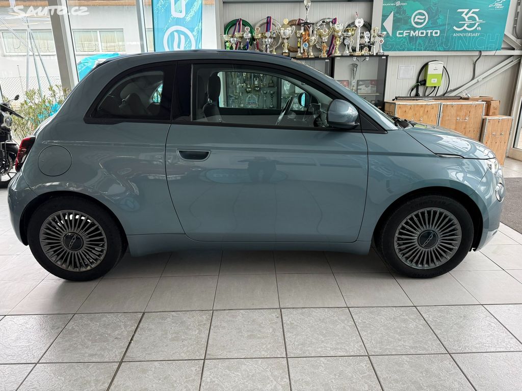 Fiat 500E, Cabrio 43 kWh 118k 1.maj. DPH