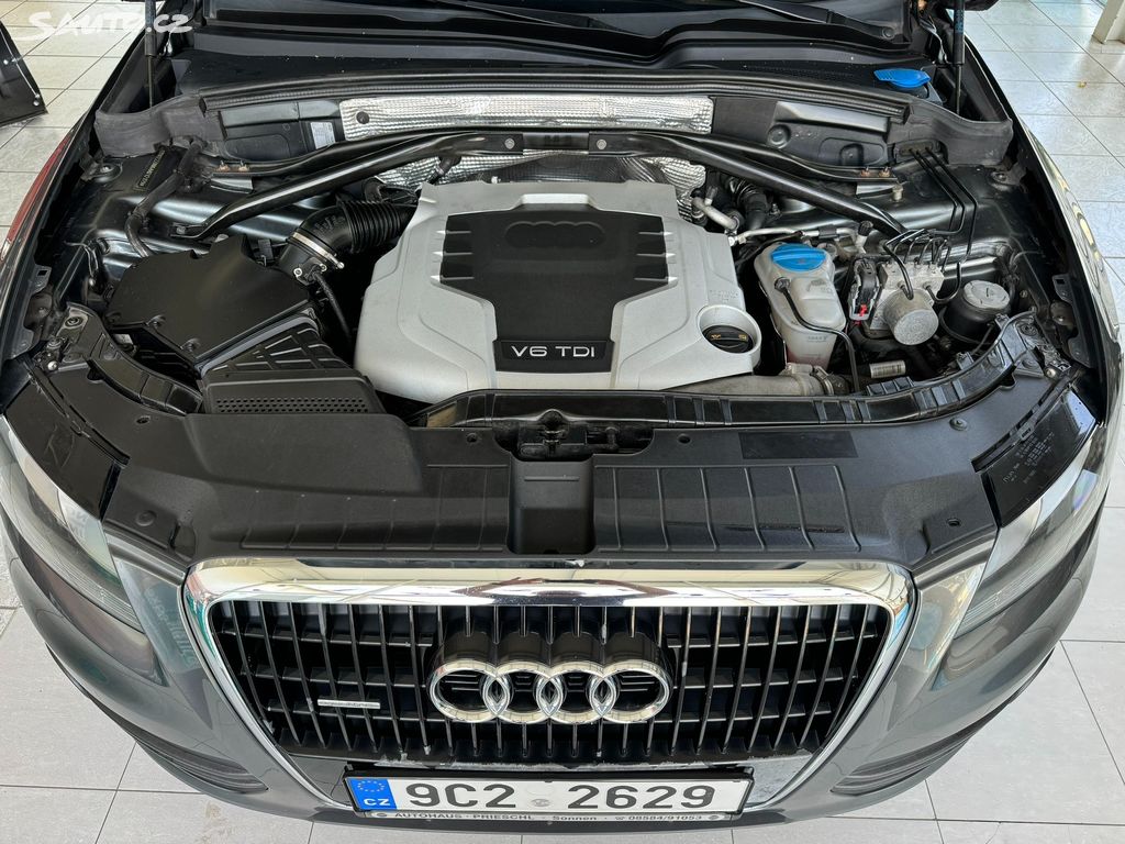 Audi Q5, 3.0 V6 AT 240k Quattro taž.z.