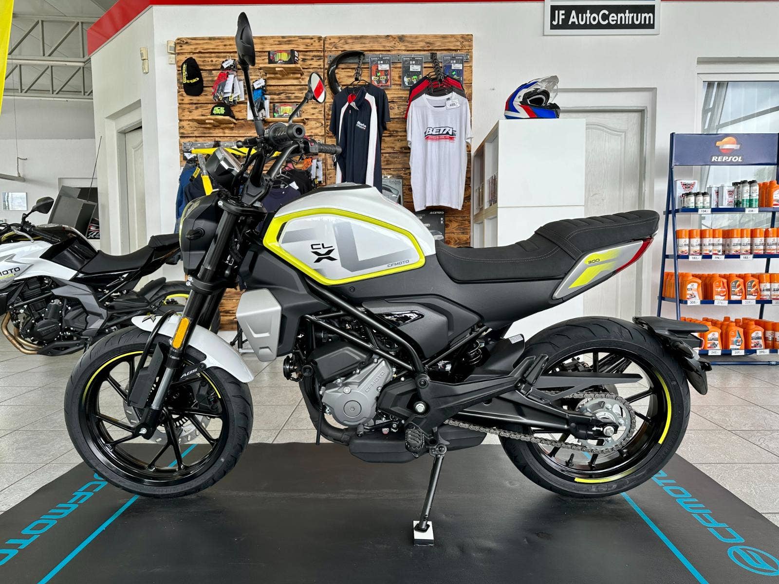 CFMOTO 300 CL-X