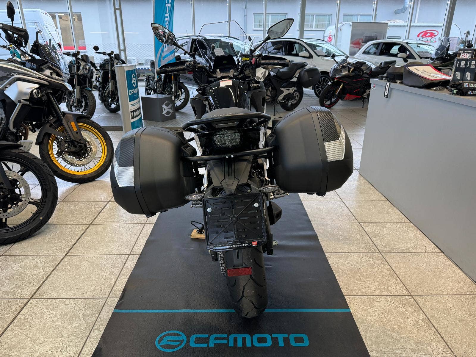 CFMOTO 700 MT Premium