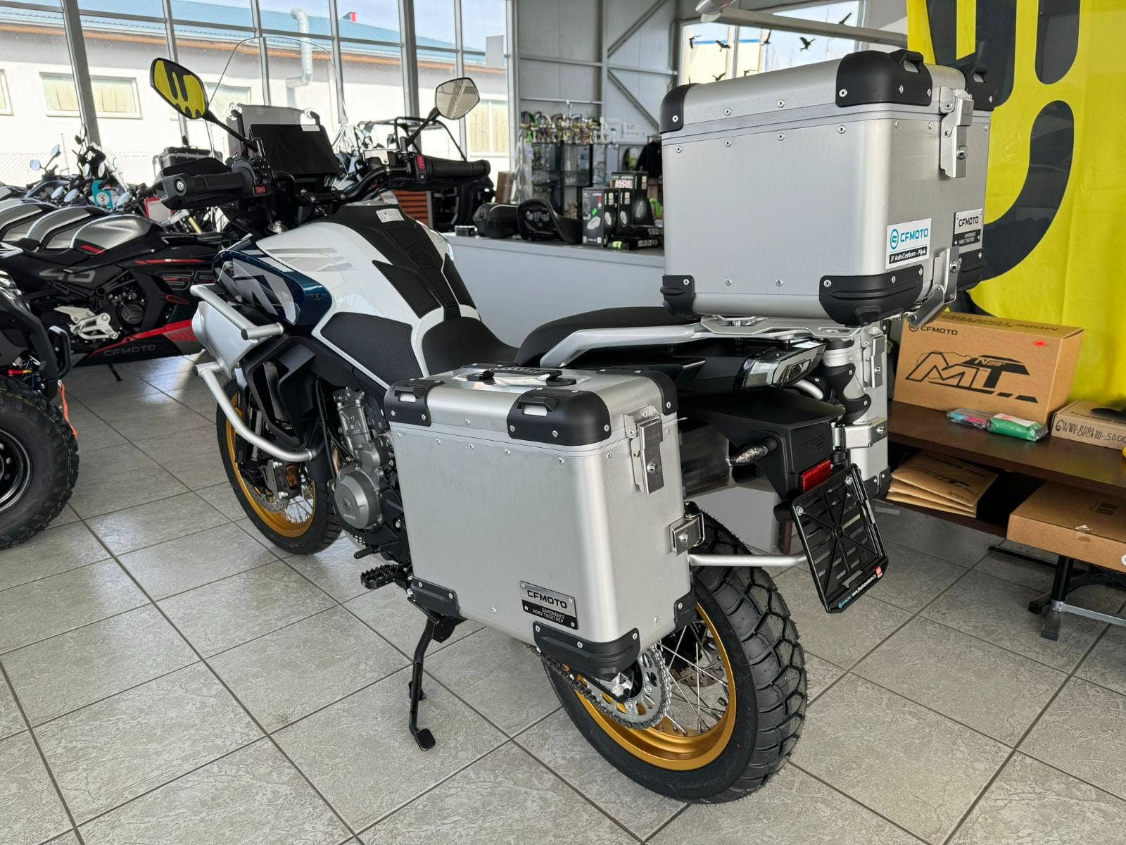 CFMOTO 800 MT