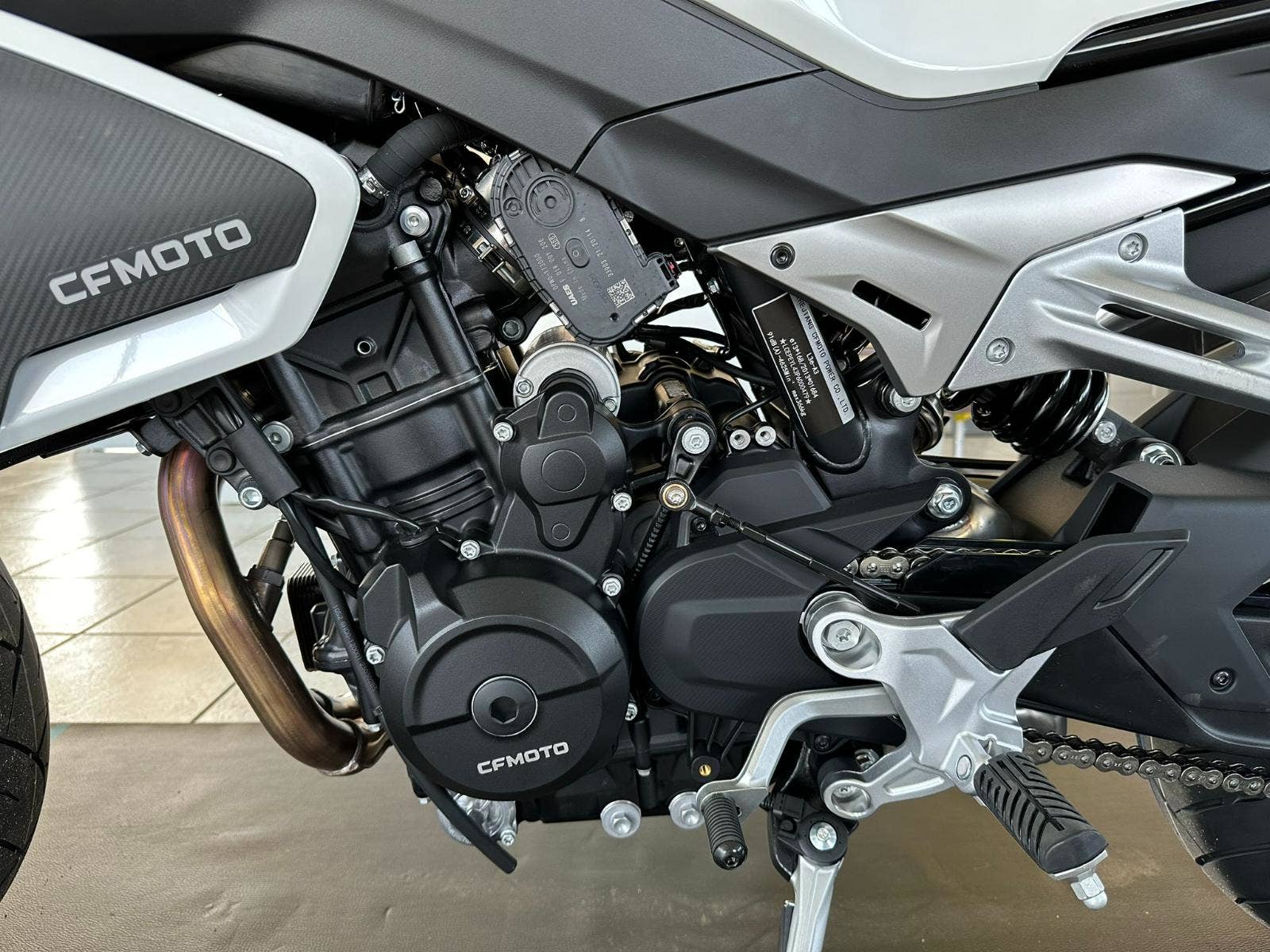 CFMOTO 800 NK