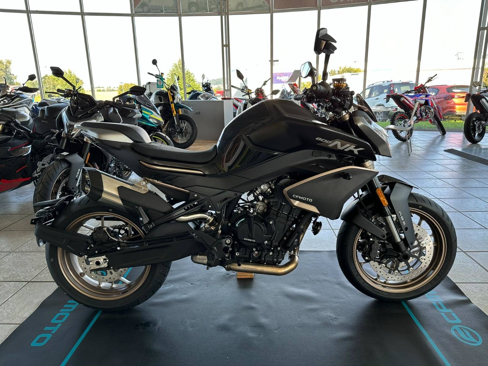 CFMOTO 800 NK