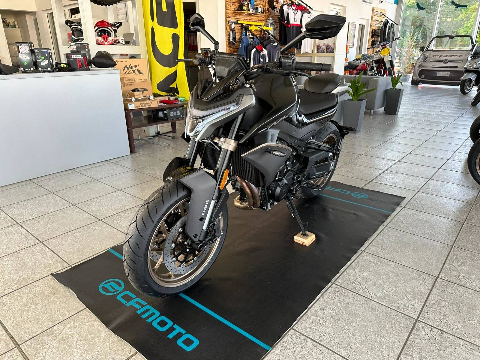 CFMOTO 800 NK