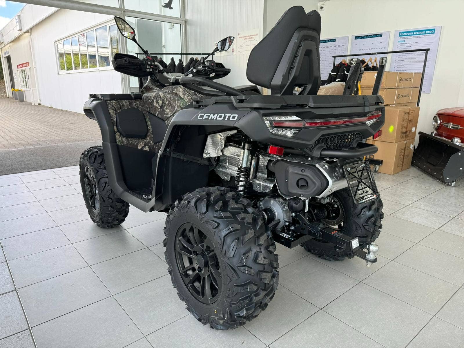 CFMOTO Gladiator X1000 V-Twin EPS